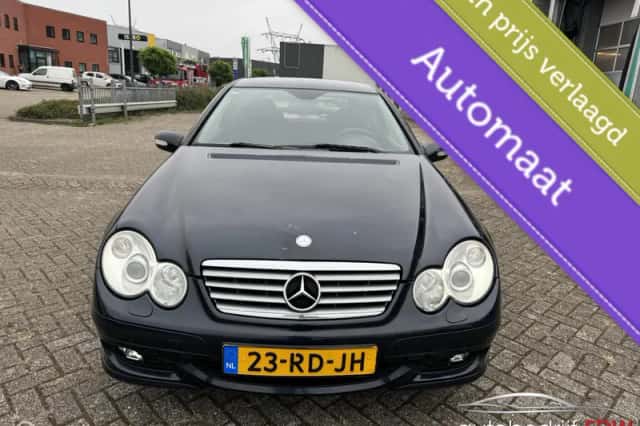 Mercedes-Benz C-Klasse (2005) thumbnail 2