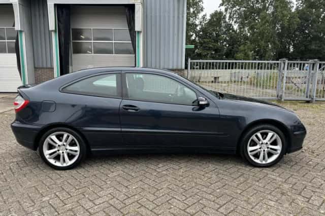 Mercedes-Benz C-Klasse (2005) thumbnail 4