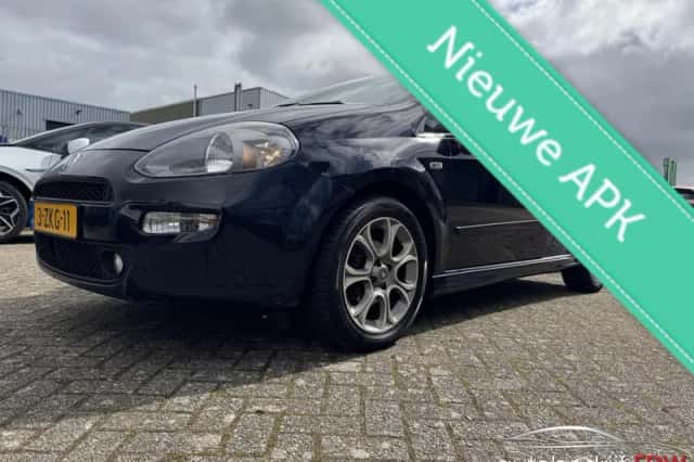 Fiat Punto (2014) thumbnail 1