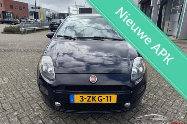 Fiat Punto (2014) thumbnail 2