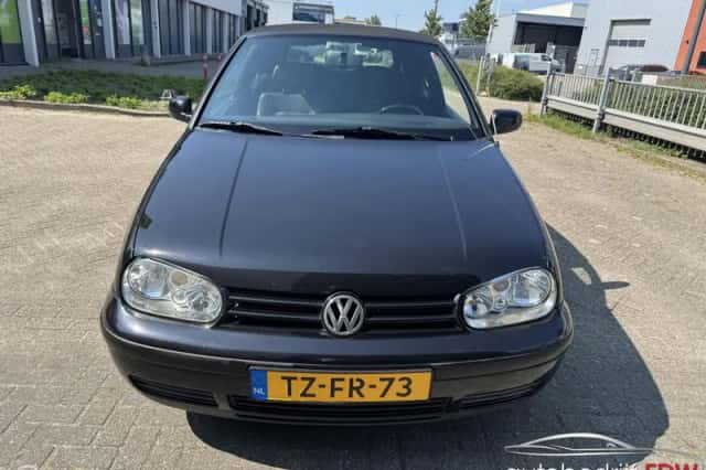Volkswagen Golf (1998) thumbnail 2