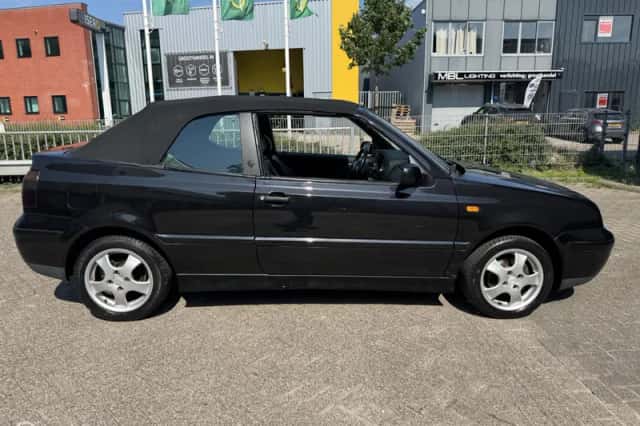 Volkswagen Golf (1998) thumbnail 4
