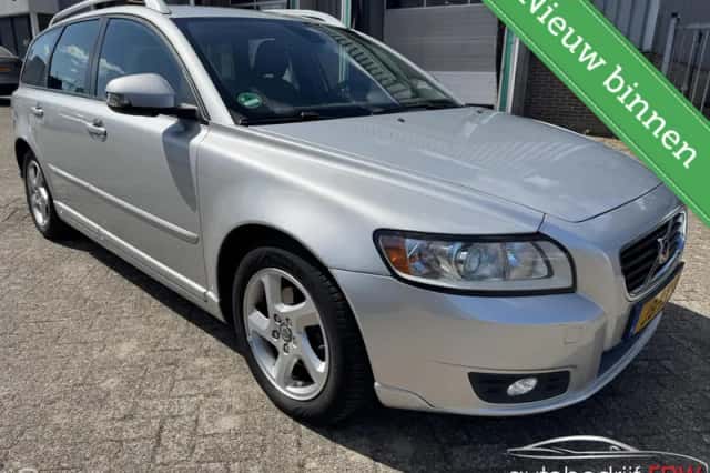 Volvo V50 (2011) thumbnail 3