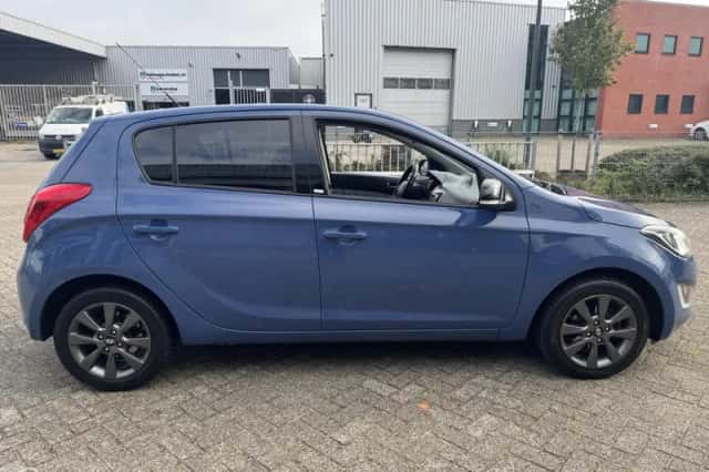 Hyundai i20 (2014) thumbnail 4