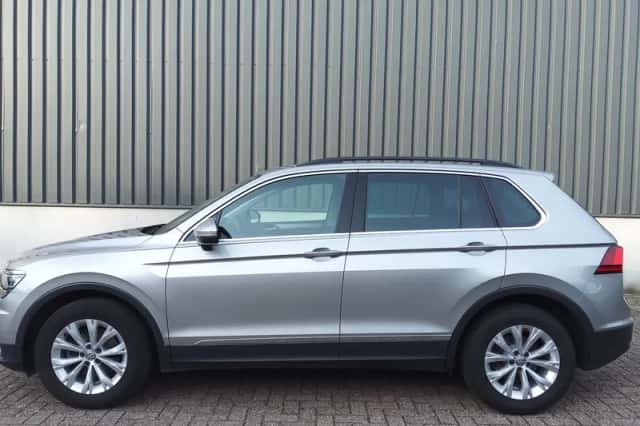 Volkswagen Tiguan (2016) thumbnail 6