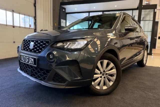 SEAT Arona (2022) thumbnail 4