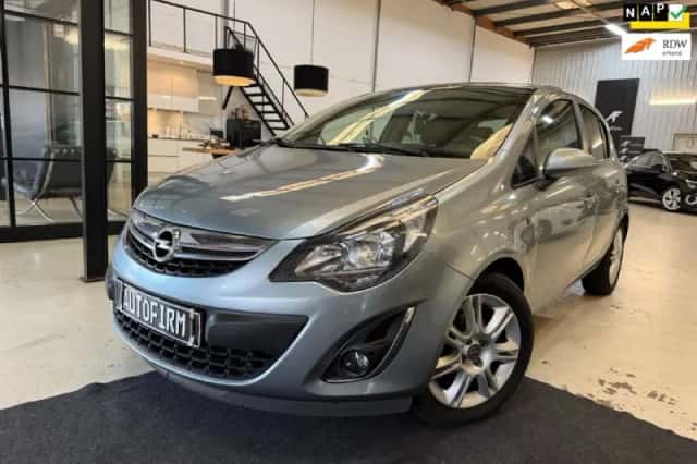 Opel Corsa (2014) thumbnail 1