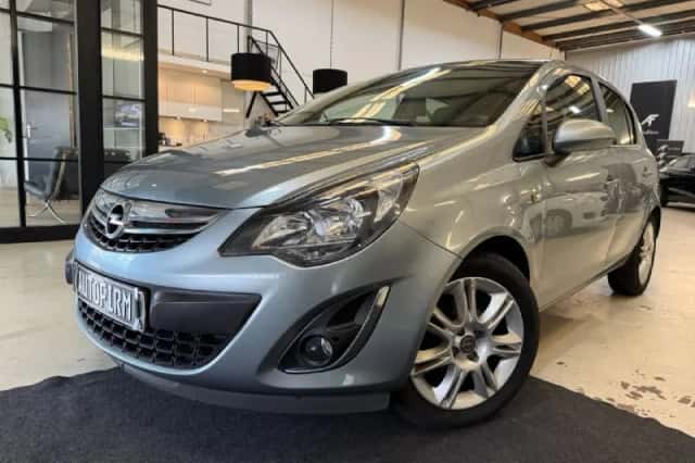 Opel Corsa (2014) thumbnail 4