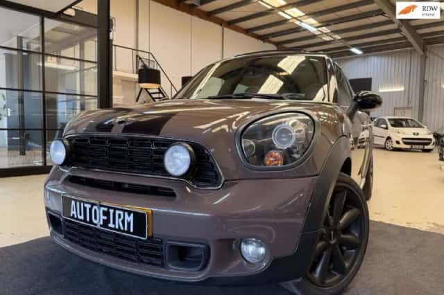 MINI Countryman (2012) thumbnail 1