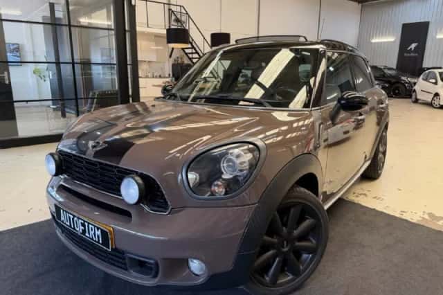 MINI Countryman (2012) thumbnail 6