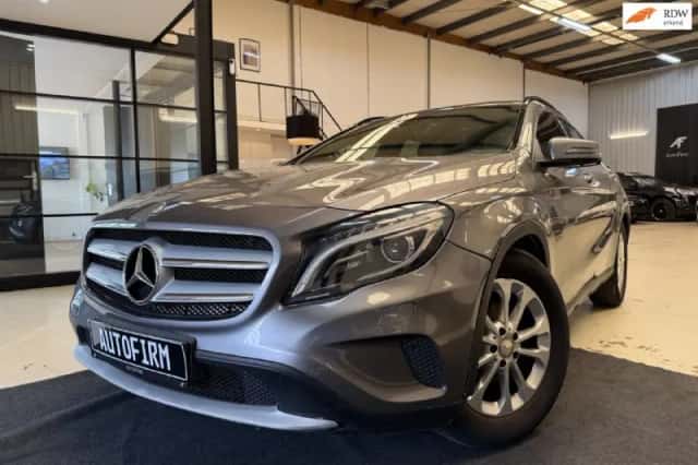 Mercedes-Benz GLA-Klasse (2014) thumbnail 1