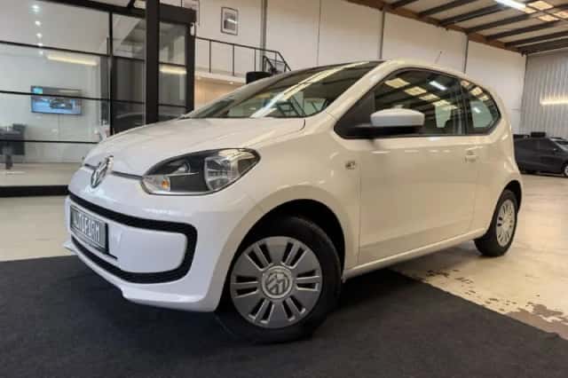 Volkswagen Up! (2012) thumbnail 6