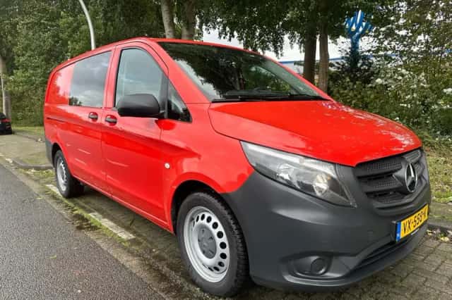 Mercedes-Benz Vito (2016) thumbnail 2