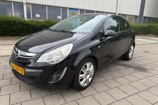 Opel Corsa (2011) thumbnail 1