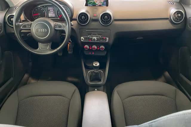 Audi A1 (2017) thumbnail 2