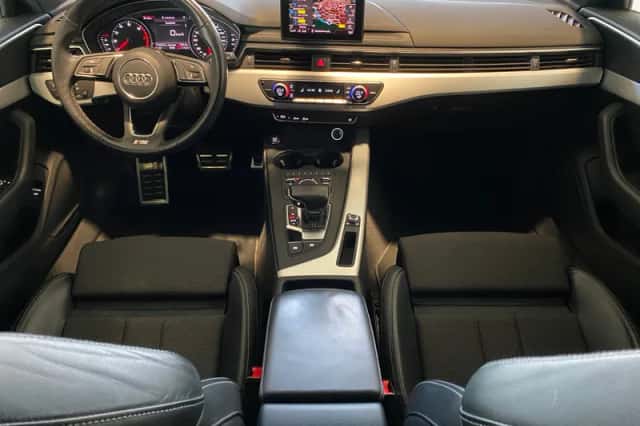 Audi A4 (2018) thumbnail 2