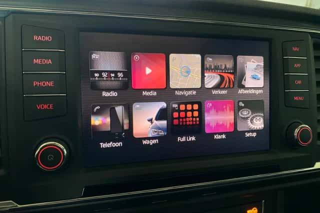 SEAT Ateca (2016) thumbnail 3