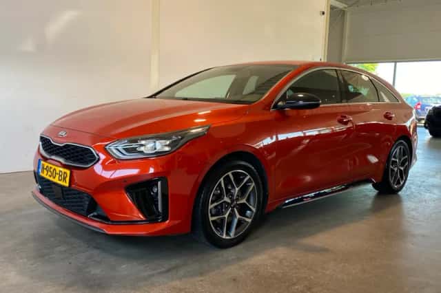 Kia ProCeed (2020) thumbnail 1