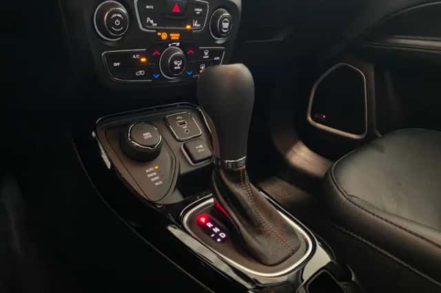 Jeep Compass (2017) thumbnail 3