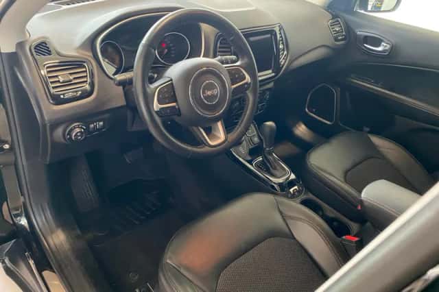 Jeep Compass (2017) thumbnail 4
