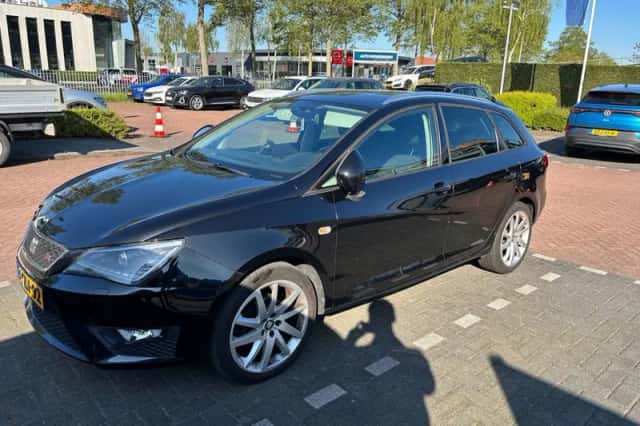 SEAT Ibiza (2014) thumbnail 1