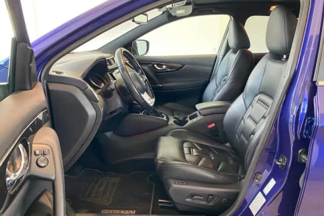 Nissan Qashqai (2019) thumbnail 2