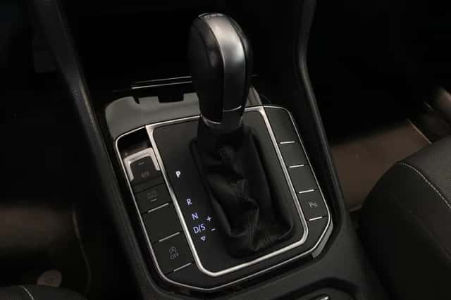 Volkswagen Golf Sportsvan (2014) thumbnail 4