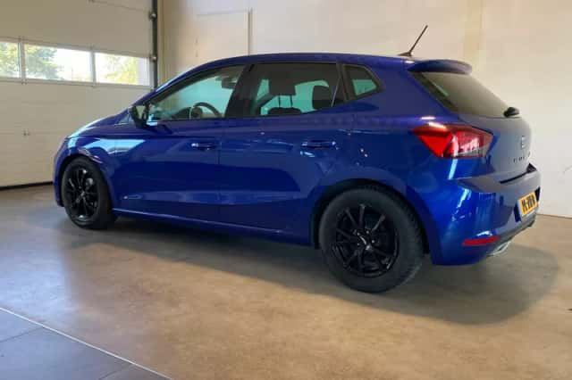 SEAT Ibiza (2017) thumbnail 4