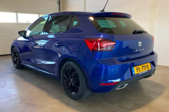 SEAT Ibiza (2017) thumbnail 5
