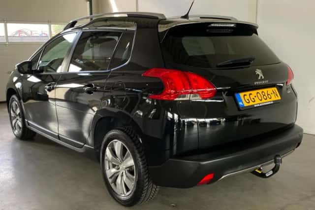 Peugeot 2008 (2015) thumbnail 3