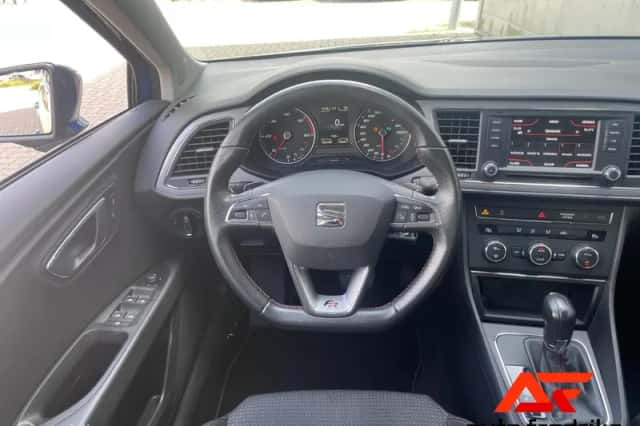 SEAT Leon (2014) thumbnail 4