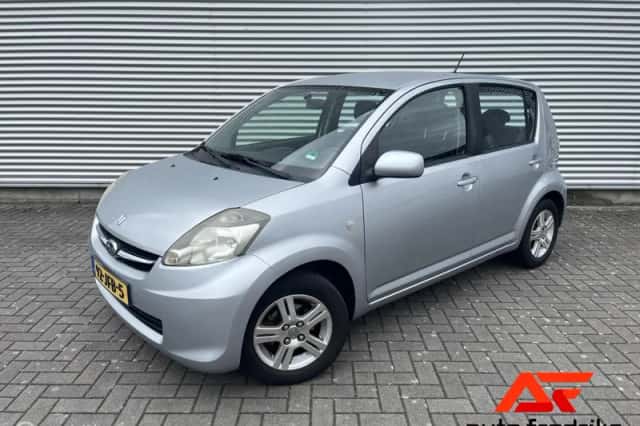 Subaru Justy (2009) thumbnail 2