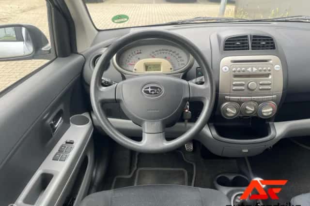 Subaru Justy (2009) thumbnail 4