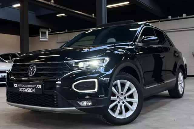 Volkswagen T-Roc (2018) thumbnail 1