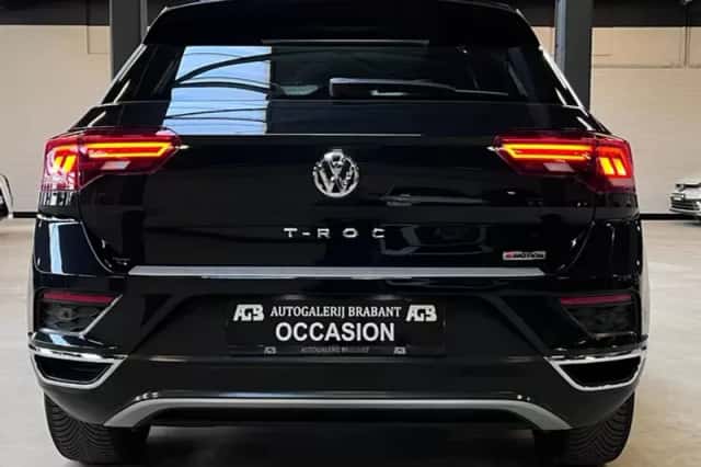 Volkswagen T-Roc (2018) thumbnail 4