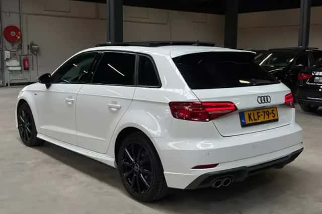 Audi A3 (2019) thumbnail 3