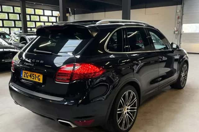 Porsche Cayenne (2012) thumbnail 5