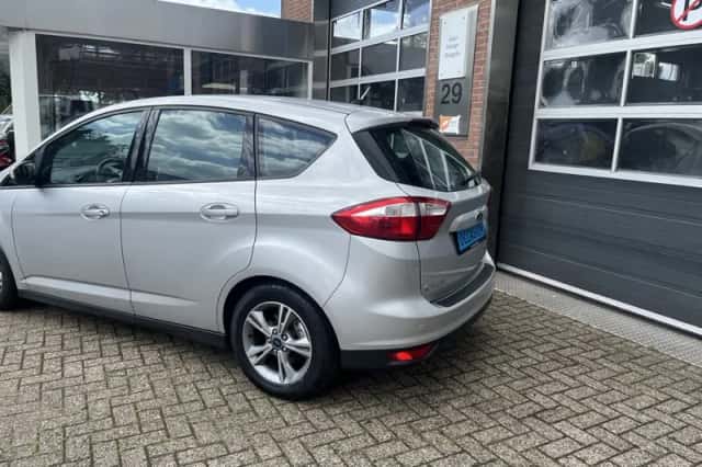 Ford C-Max (2014) thumbnail 3