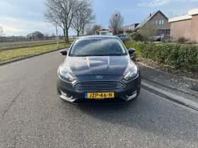 Ford Focus thumbnail 9