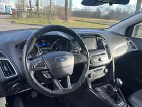 Ford Focus thumbnail 10