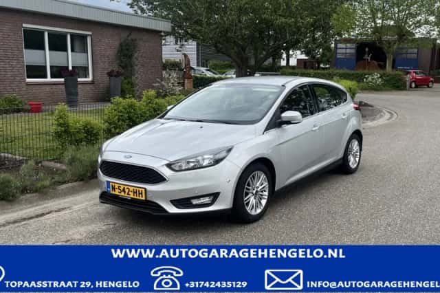 Ford Focus (2018) thumbnail 1