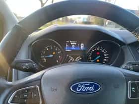Ford Focus thumbnail 11