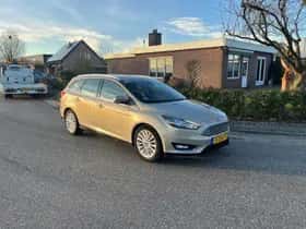 Ford Focus (2015) thumbnail 5