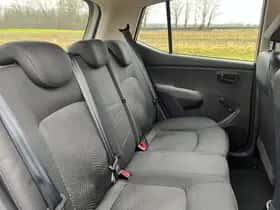 Hyundai i10 thumbnail 12