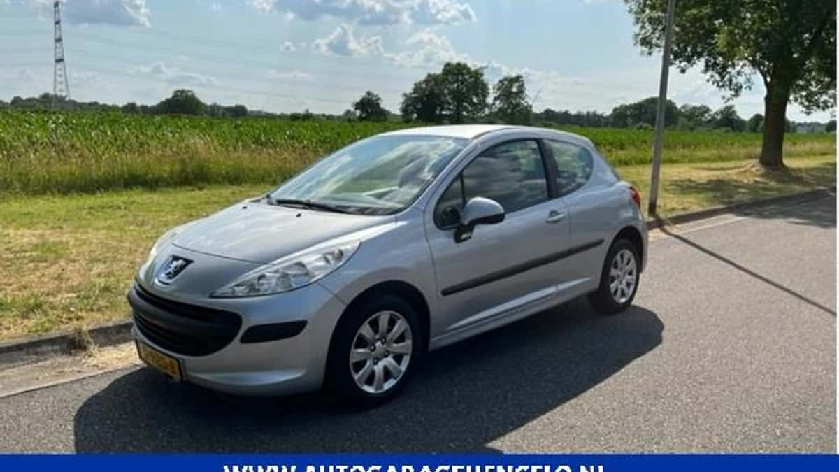 Peugeot 207 — foto 1