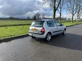 Renault Clio thumbnail 4