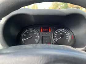 Renault Clio thumbnail 7