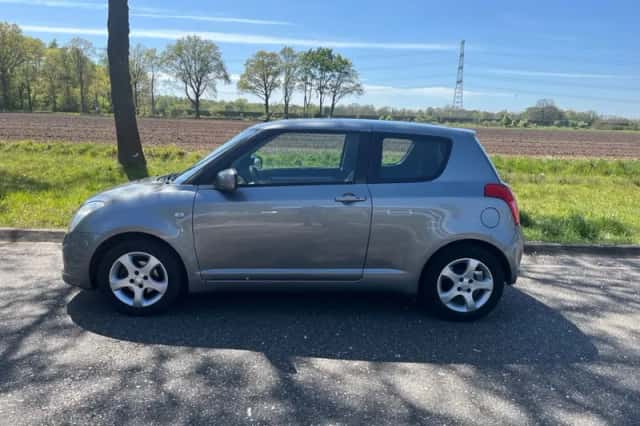 Suzuki Swift (2006) thumbnail 2