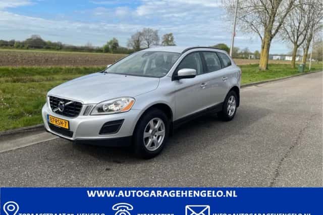 Volvo XC60 (2011) thumbnail 1