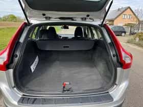Volvo XC60 thumbnail 8